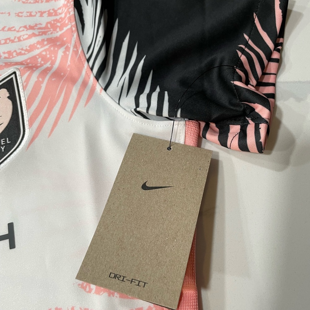 Angel City FC Authentic Nike Women’s Soccer Jersey - Picture 4 of 16